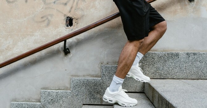  Maintaining Healthy Joints: Balancing Act and Best Practices image